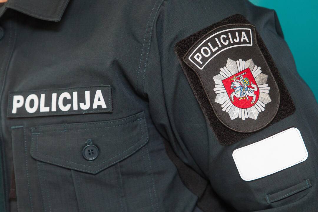 Policija pristatė naujas pareigūnų uniformas