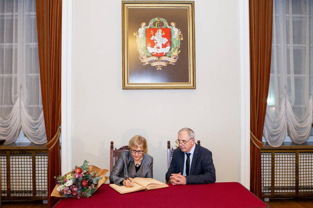 Vilniaus garbės piliečio regalijų įteikimas