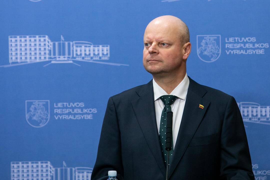 Prezidentas pratęsė galimybę nuo vėžio gydomam premjerui nebūti darbe