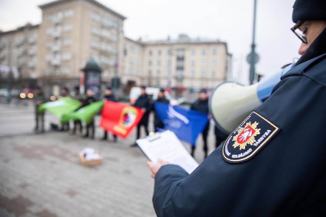 Pareigūnų įspėjamasis protestas