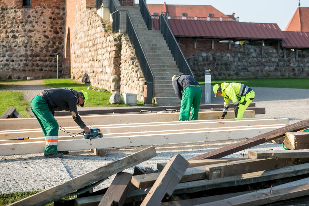 Kauno pilies pėsčiųjų tilto remontas