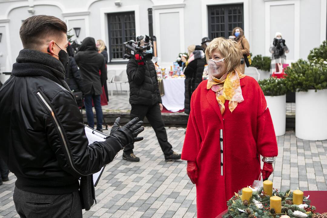 Vilniuje atidaryta virtuali labdaros Kalėdų mugė