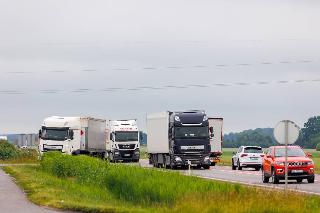 Pradedamas tiesti vienas ilgiausių automagistralės „Via Baltica“ ruožų