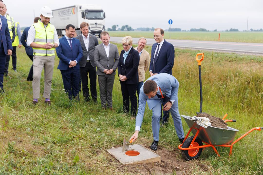 Pradedamas tiesti vienas ilgiausių automagistralės „Via Baltica“ ruožų