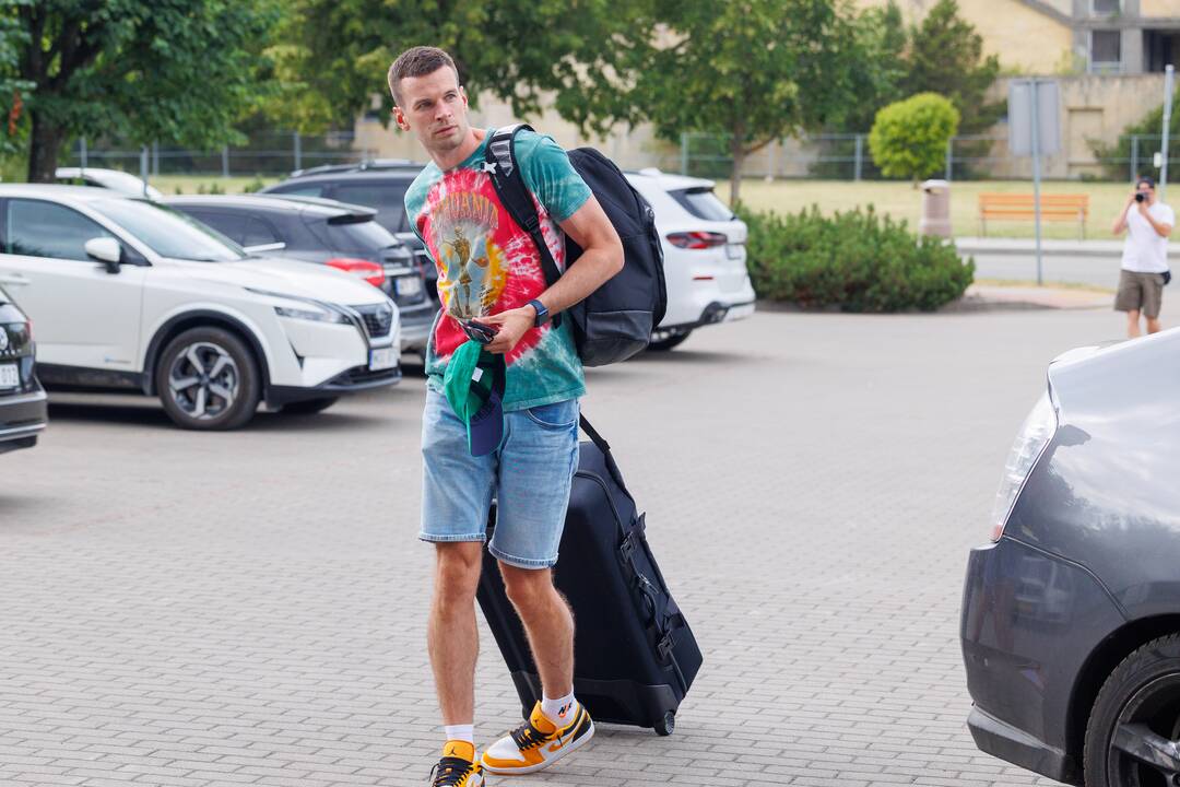 Lietuvos krepšinio rinktinės nariai renkasi į stovyklą