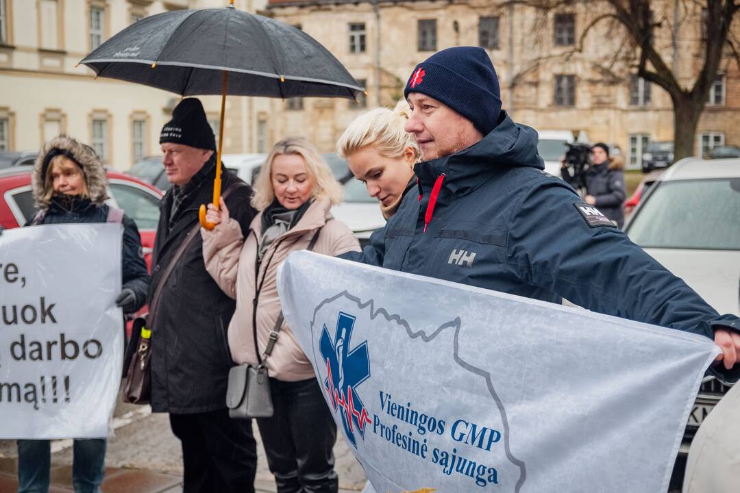 Protestas prie Sveikatos apsaugos ministerijos