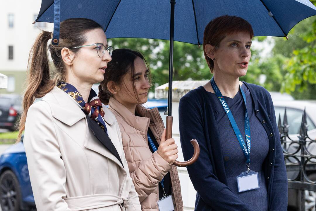 Protestas prie Valstybinės maisto ir veterinarijos tarnybos
