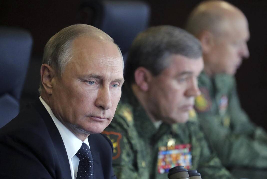 Vaizdai iš karinių pratybų „Zapad“
