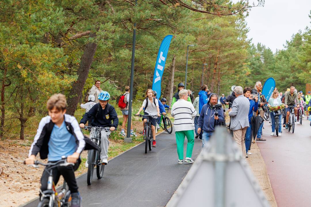 Rekonstruotas Kuršių nerijos dviračių takas