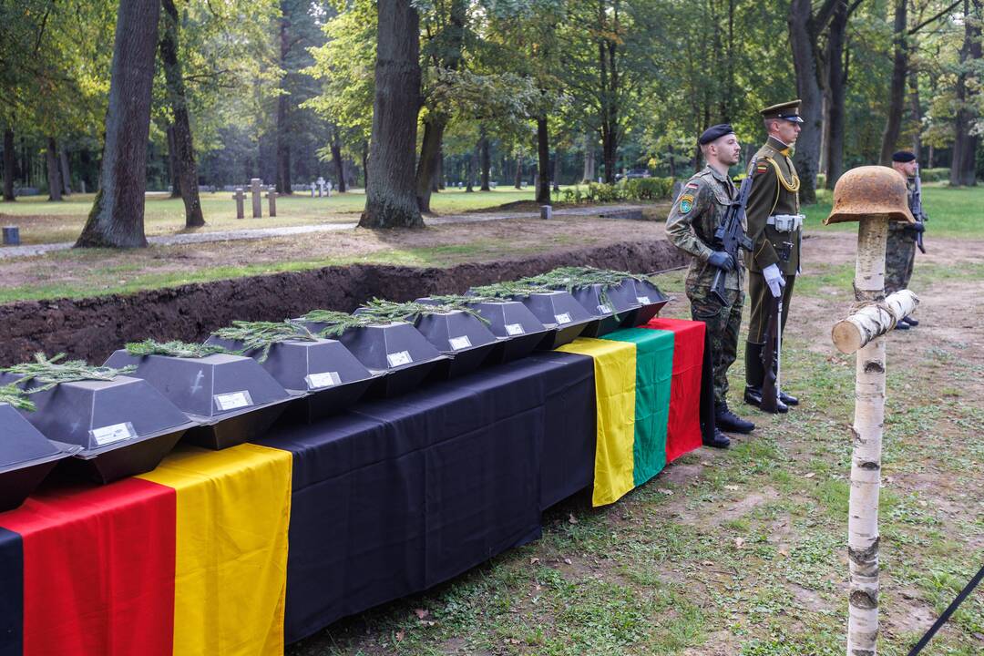 Kauno karių kapinėse perlaidoti vokiečių kariai