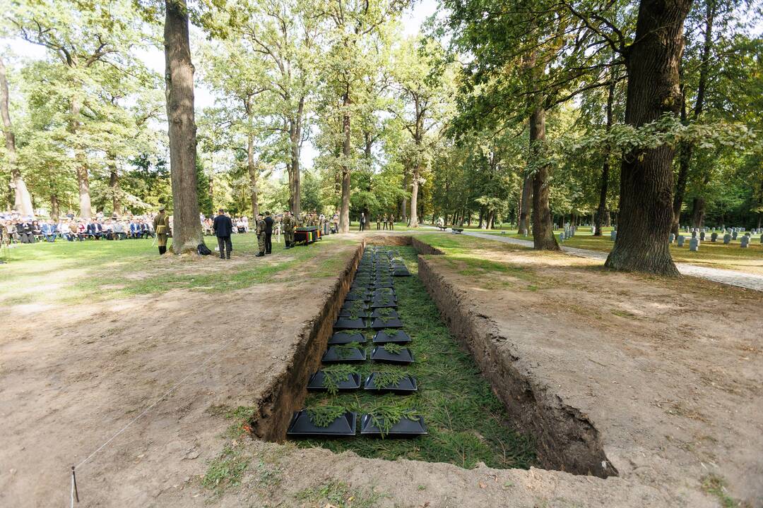 Kauno karių kapinėse perlaidoti vokiečių kariai