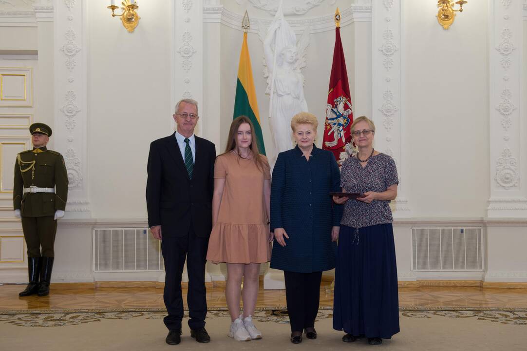 Prezidentė įteikė Žūvančiųjų gelbėjimo kryžius