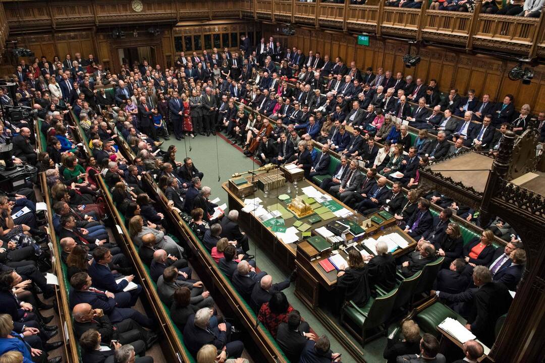 Britų parlamentas atmetė „Brexit“ sutartį