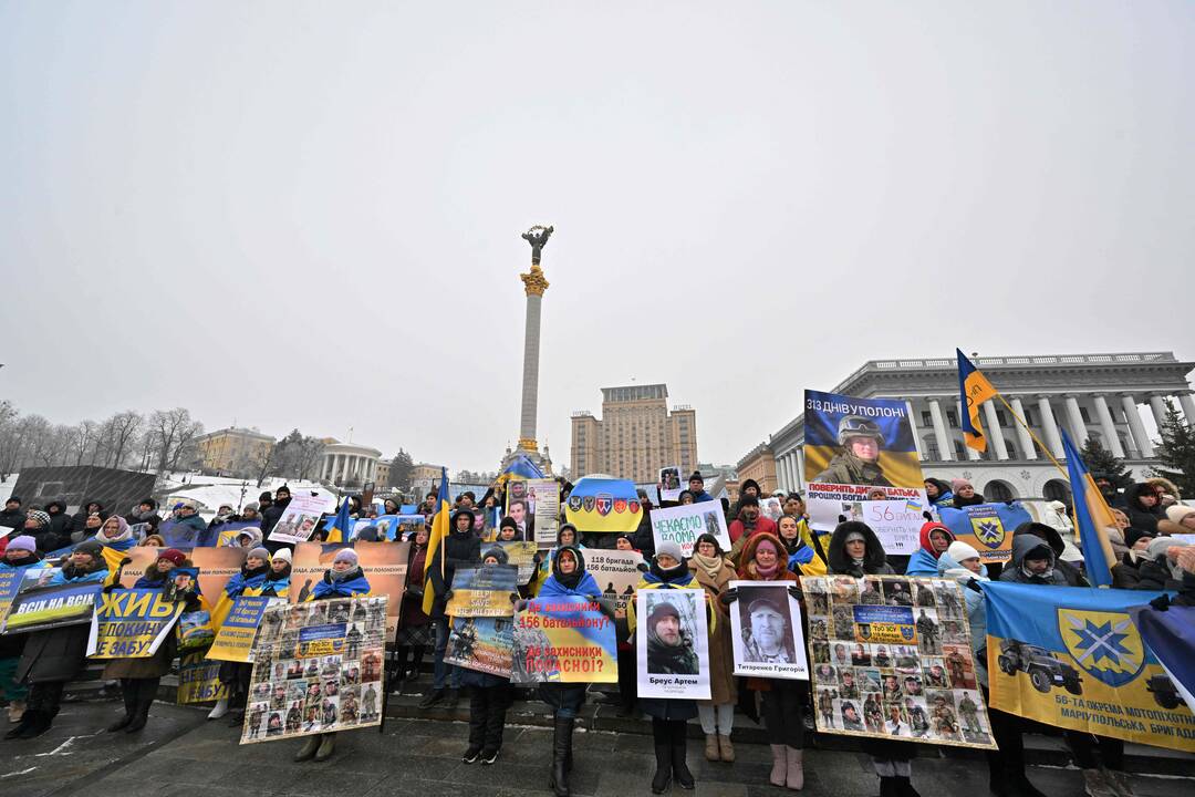 325-oji karo Ukrainoje diena