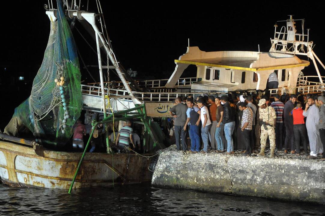 Prie Egipto nuskendusio migrantų laivo aukų padaugėjo iki 202