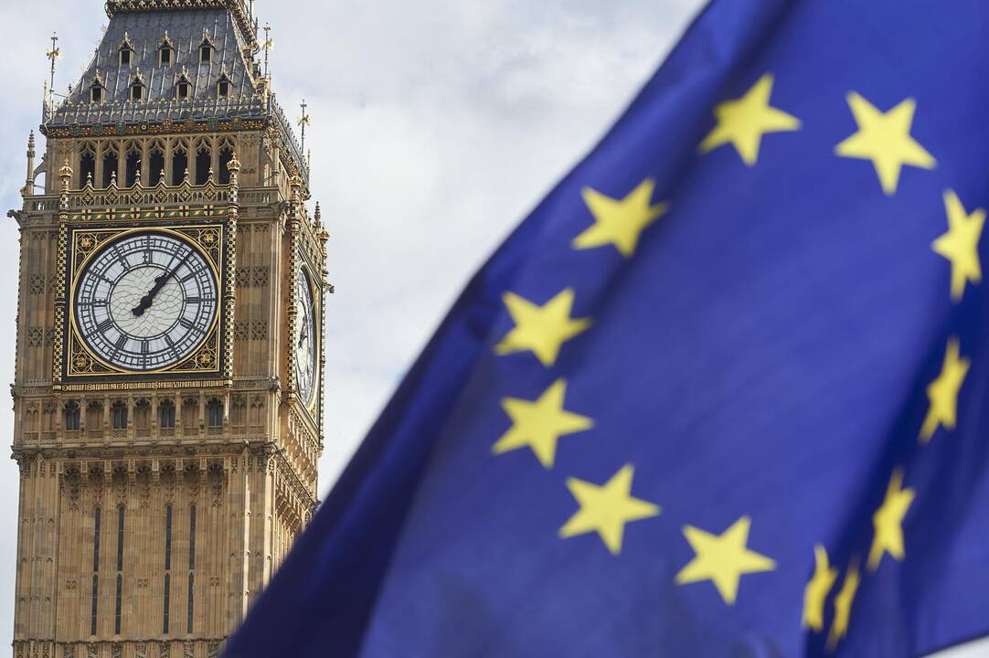 EK vadovas apie „Brexit“: britai turi susimokėti