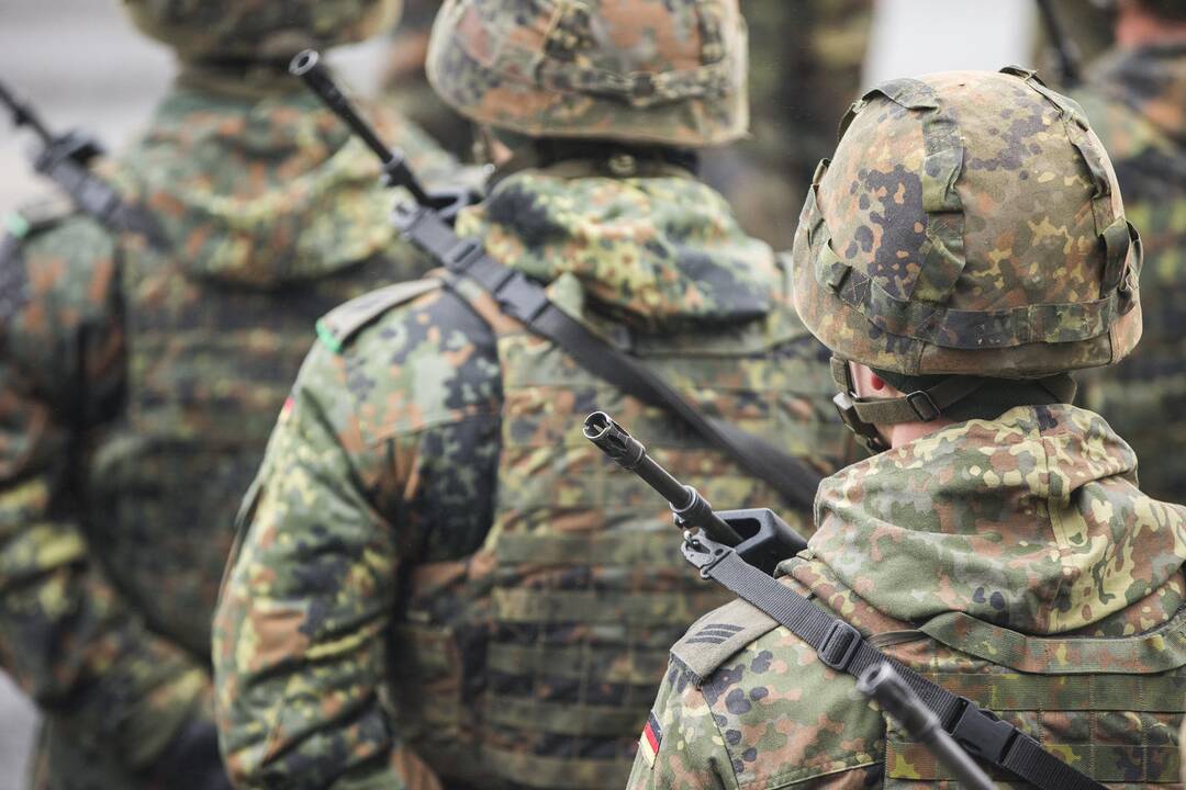 Lietuvos kariuomenės atkūrimo šimtmečio paradas