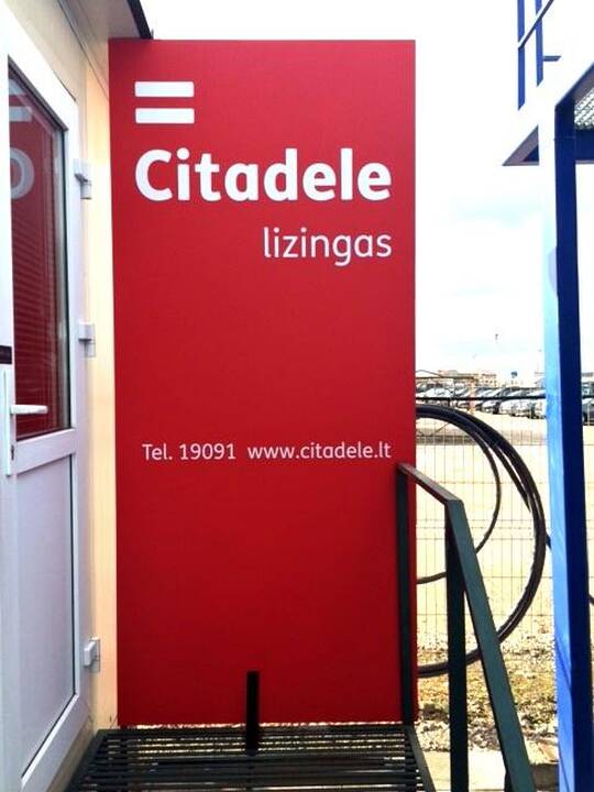 „Citadele“ bankas pradėjo teikti paslaugas Gariūnų automobilių turguje