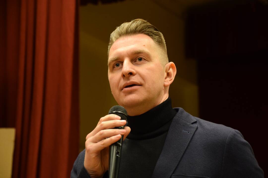 Darbėnų bendruomenės susitikimas su gamyklos atstovais