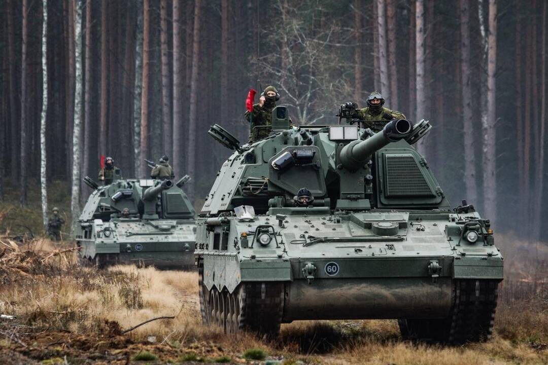 Kariuomenei už 10 mln. eurų perkami nauji sunkvežimiai