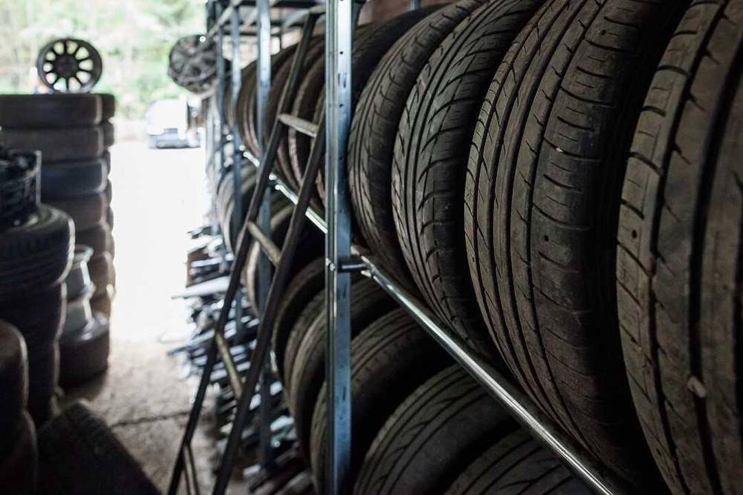 Keičiame padangas: kas atsitinka su netinkamomis naudojimui?