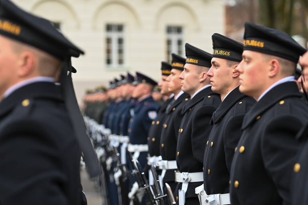 Prezidentas pasveikino Garbės sargybos kuopą