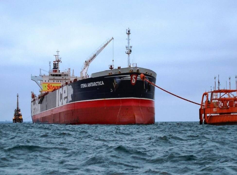 Dviprasmybė: ar nebūtų naudinga dėl Lietuvos jūrinio įvaizdžio gerinimo prie Klaipėdos uosto prisijungti Būtingės naftos terminalą su jo kraunamos naftos statistika?
