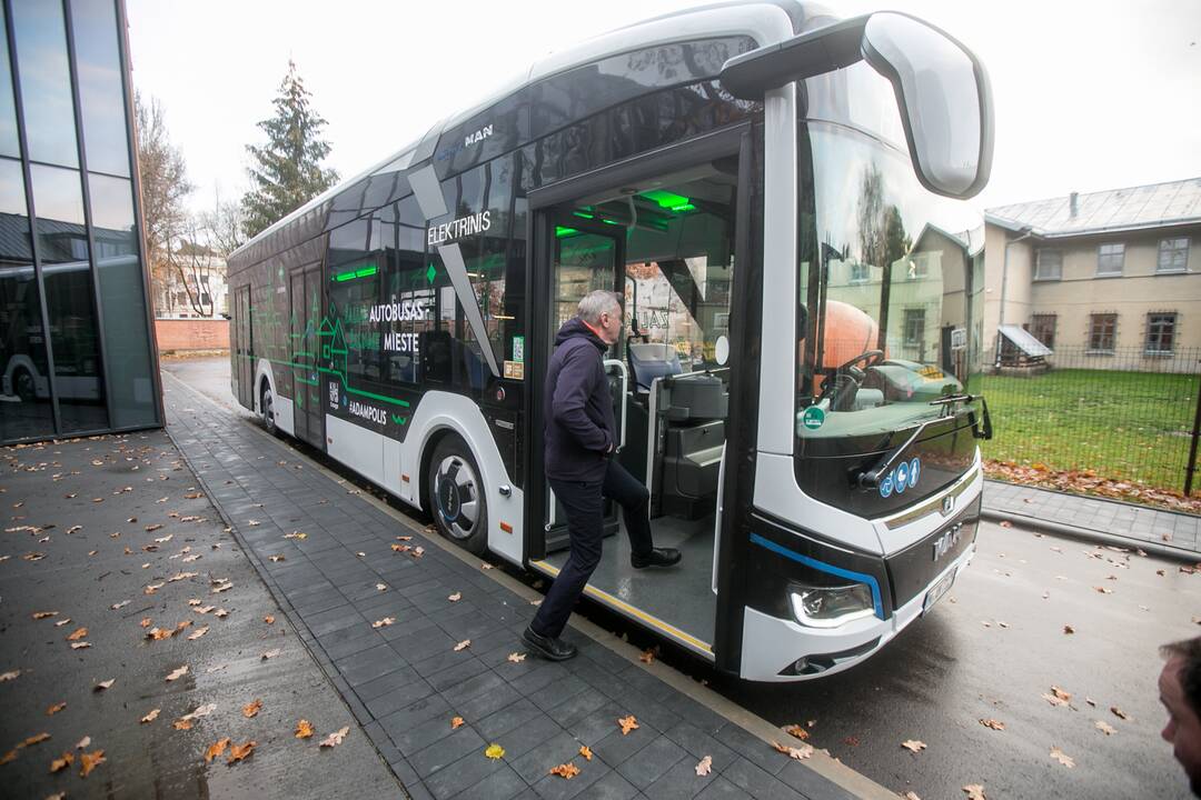 Kauno gatves išbando naujasis elektrinis autobusas