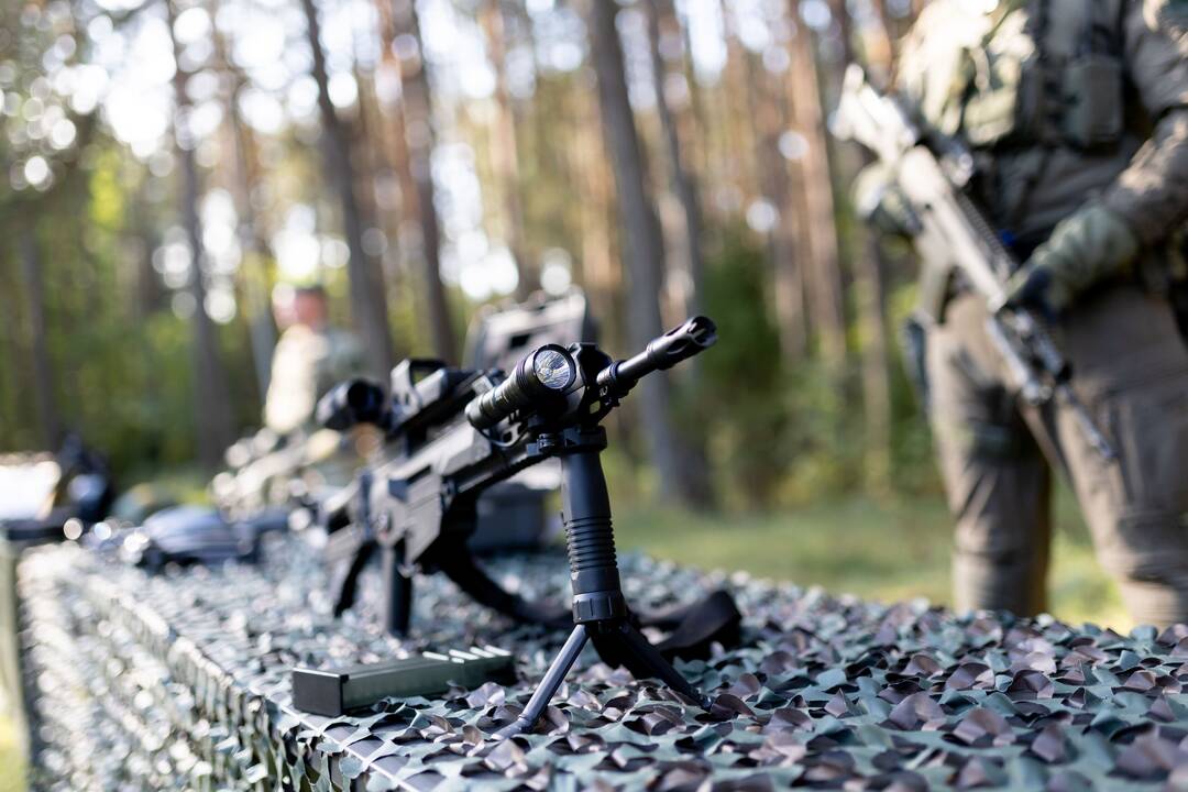 Valstybės sienos apsaugos tarnybos gaunamos ginkluotės pristatymas