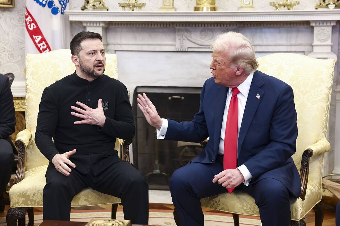 Zelenskis nesureikšmina Baltuosiuose rūmuose kilusios dramos dėl kostiumo