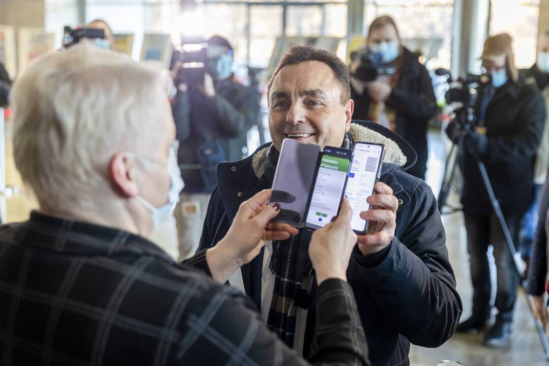Įsigaliojo nauja patekimo į Seimo rūmus tvarka