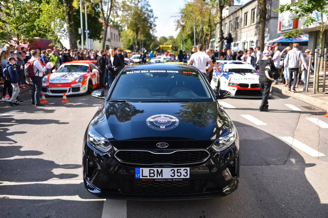 Prasidėjo 20-osios „Aurum 1006 km lenktynės“