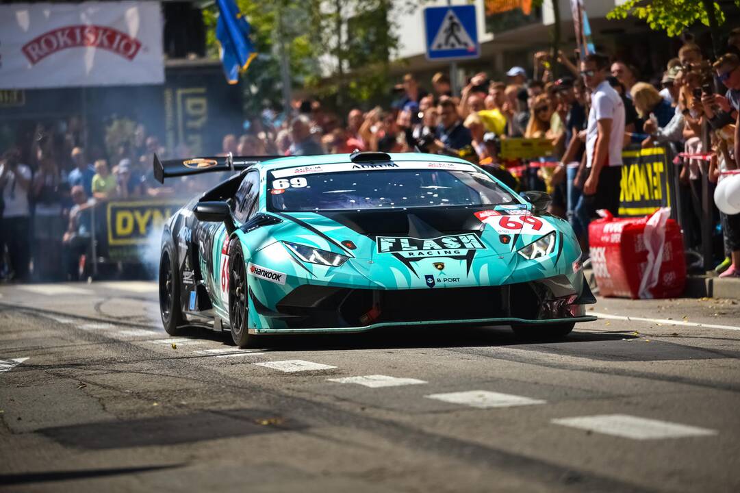 Prasidėjo 20-osios „Aurum 1006 km lenktynės“