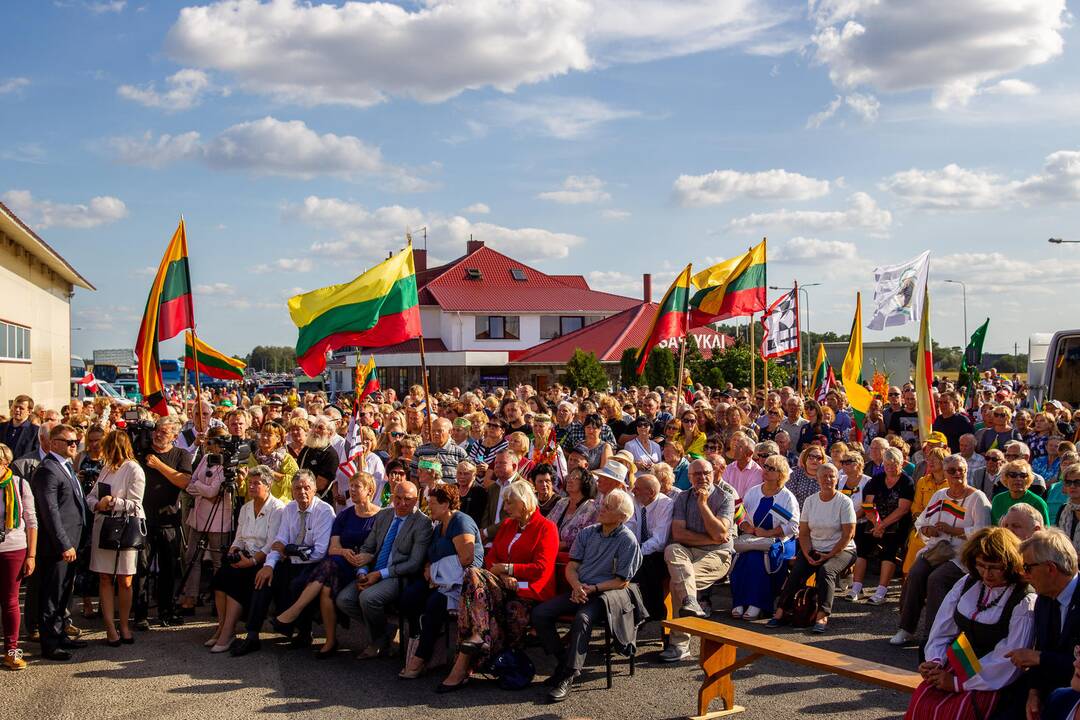 Baltijos kelio 30-ųjų metinių minėjimas prie Latvijos sienos