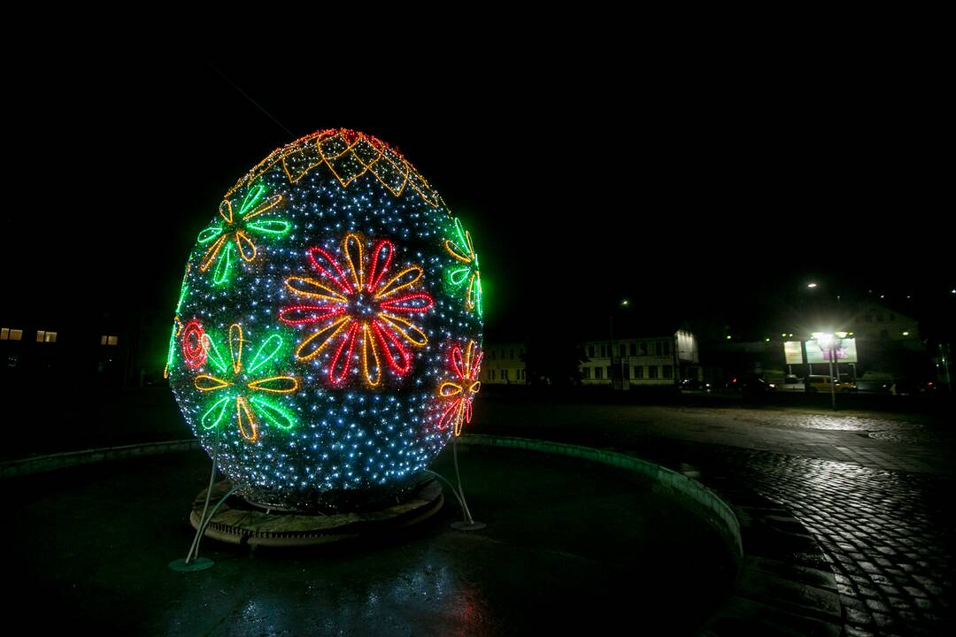 Kaunas pasipuošė velykiniais margučiais