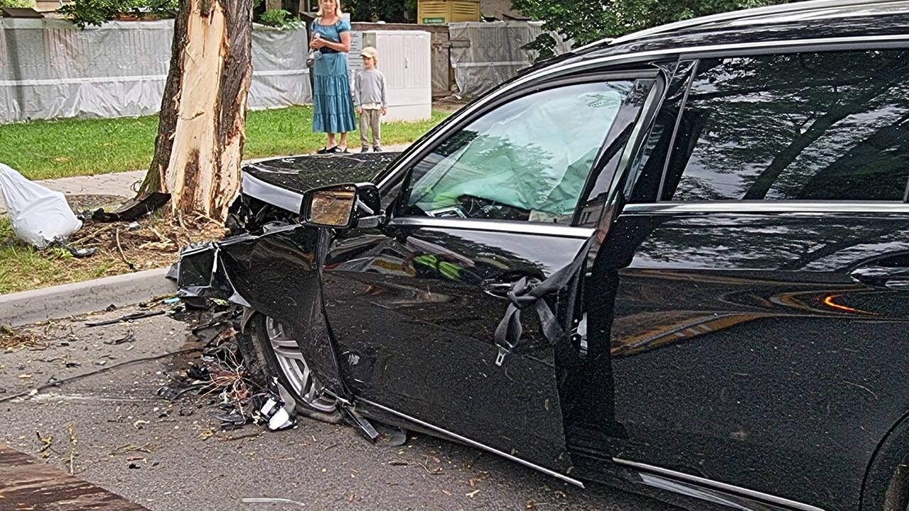Avarija Perkūno alėjoje