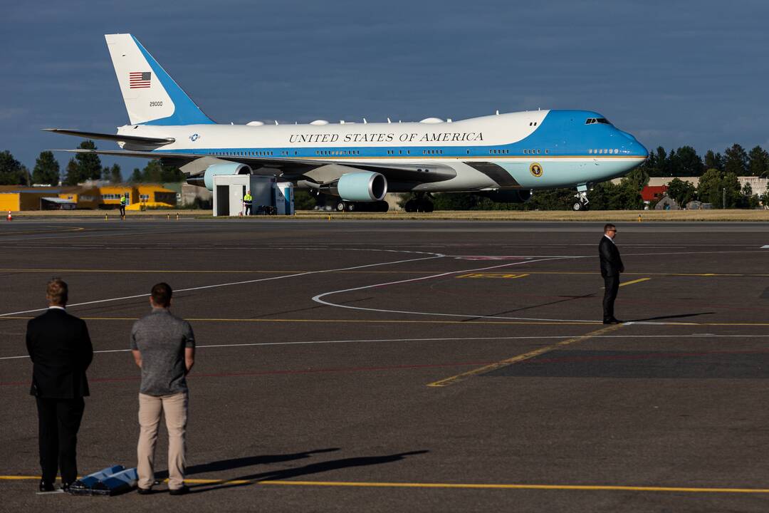 J. Bidenas atvyko į Vilnių