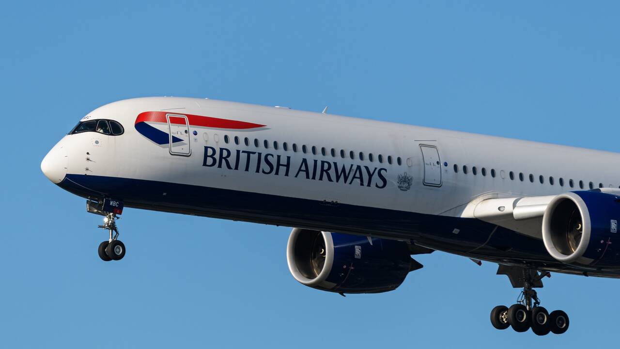 „British Airways“ atnaujins skrydžius į Rygą spalio pabaigoje