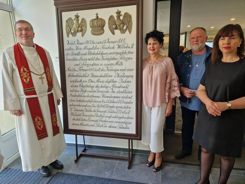 Įvykis: I. Kanto viešojoje bibliotekoje buvo pristatyta ir bibliotekai saugoti perduota Šv. Jono bažnyčioje kabojusios istorinės atminimo lentos kopija.