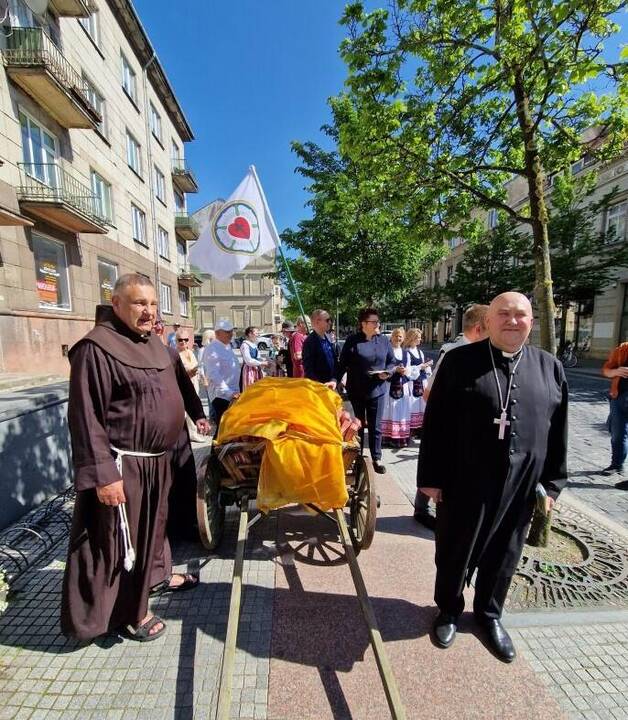 Įvykis: I. Kanto viešojoje bibliotekoje buvo pristatyta ir bibliotekai saugoti perduota Šv. Jono bažnyčioje kabojusios istorinės atminimo lentos kopija.