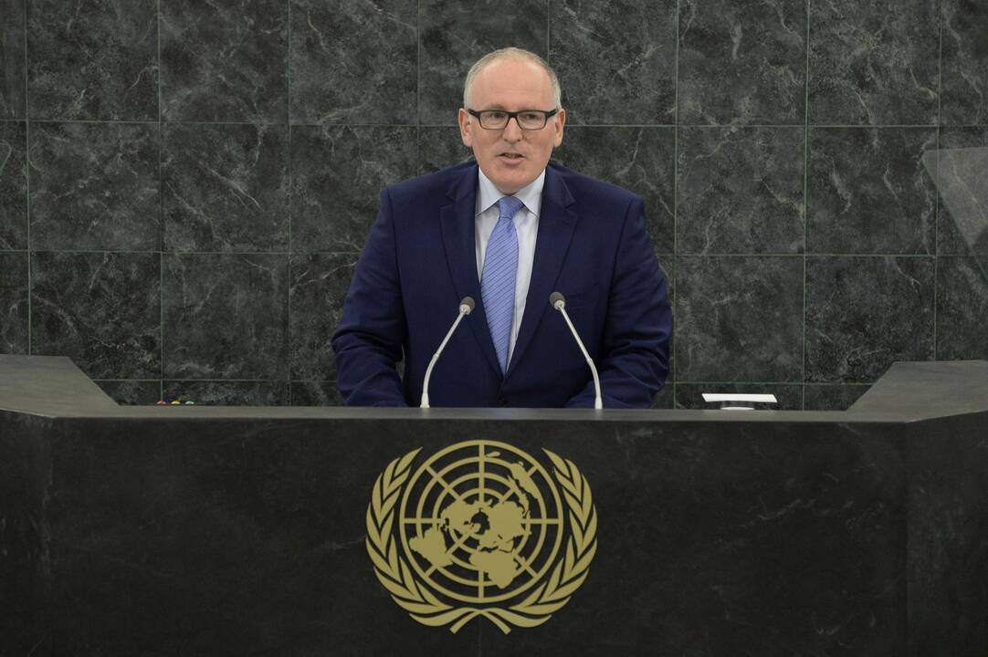 Nyderlandų užsienio reikalų ministras F.Timmermansas atsiprašė Rusijos