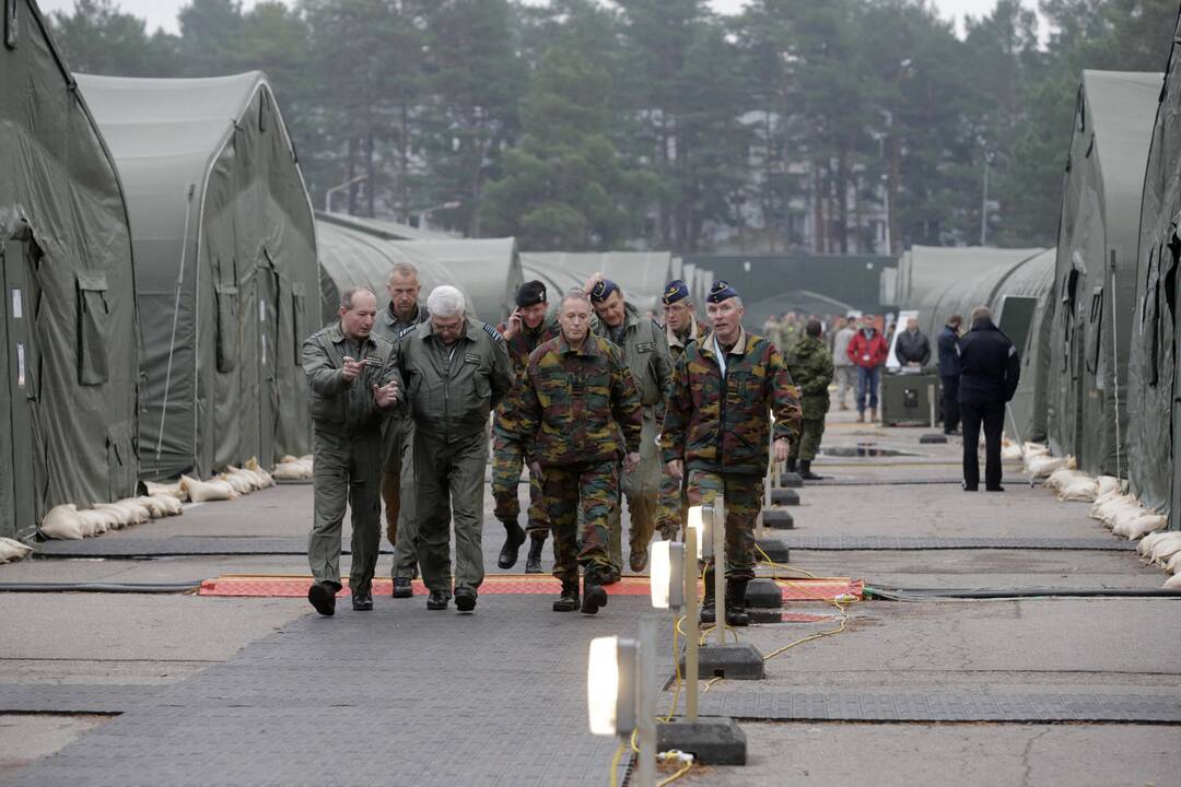 Perdislokavus NATO pajėgas Baltijos šalyse gali atsirasti ir nuolatinė bazė   