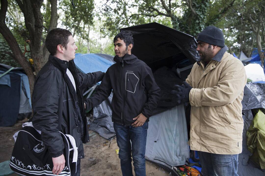 ES migracijos reikalų komisaras perspėja apie pabėgėlių paskirstymo merdėjimą