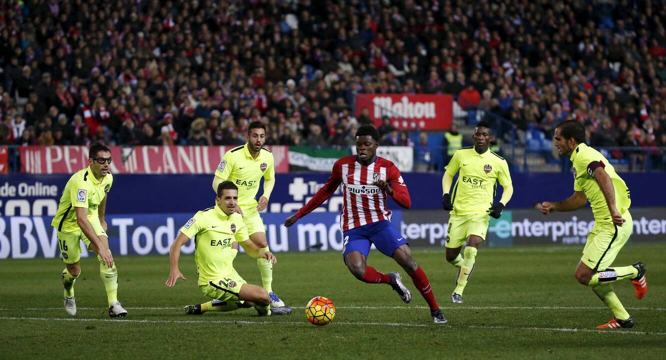 Madrido „Atletico“ ekipa tapo Ispanijos futbolo pirmenybių lydere