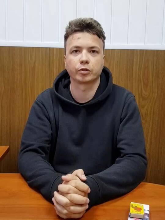 Ramanas Pratasevičius ir jo tėvai