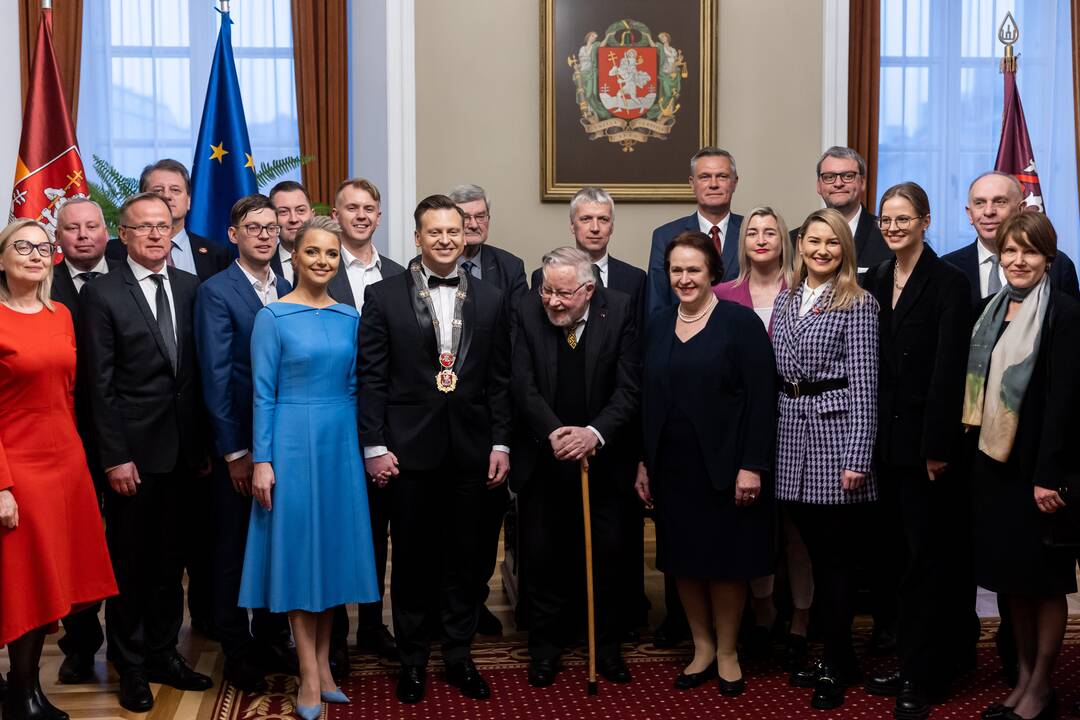 Išrinktojo Vilniaus miesto savivaldybės mero inauguracija ir mero regalijų įteikimo ceremonija