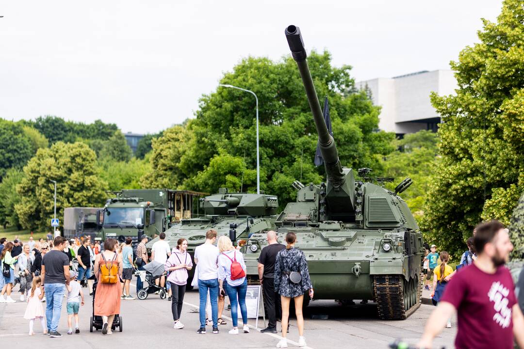 NATO festivalis prie Baltojo tilto