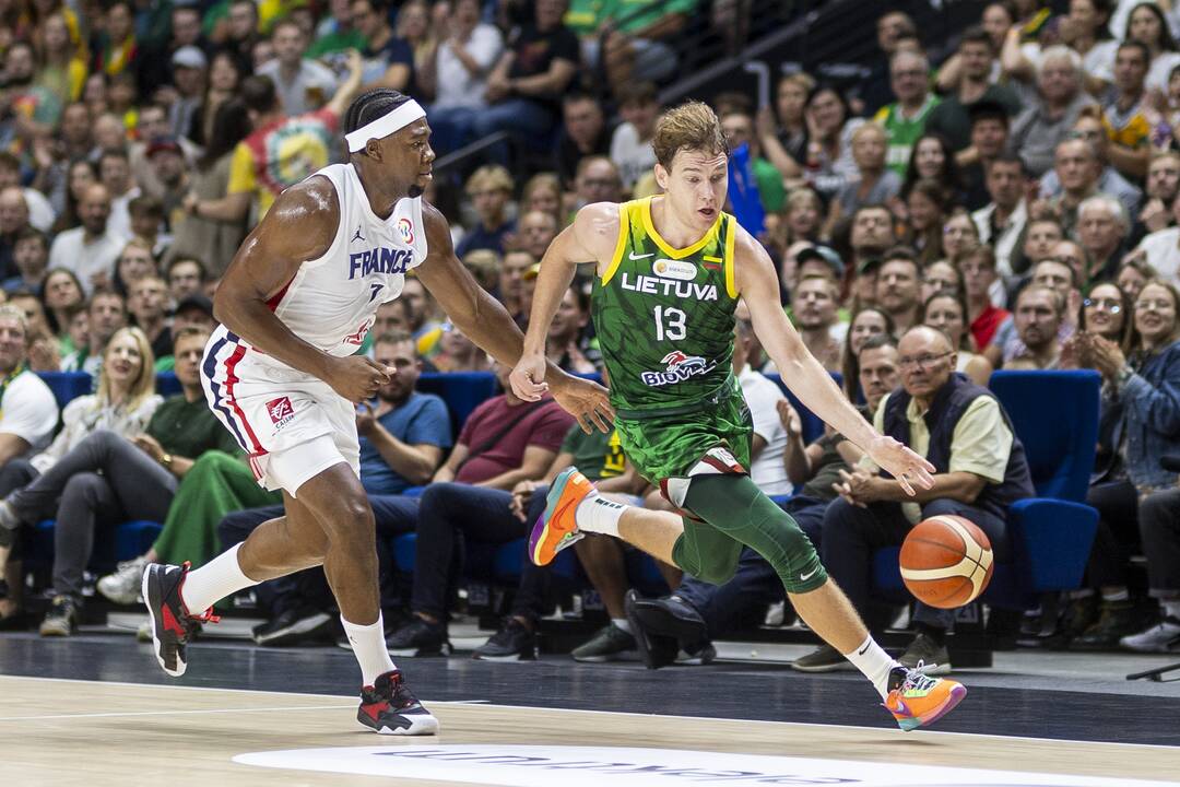 Kontrolinės krepšinio rungtynės: Lietuva – Prancūzija 70:76