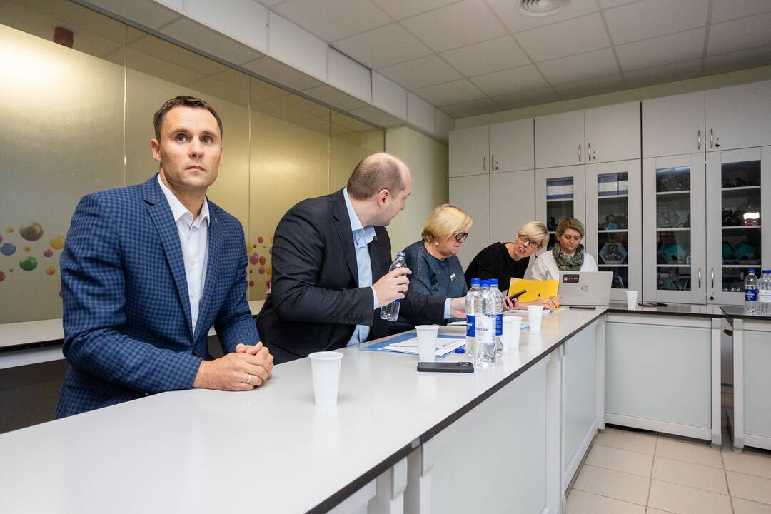 Švietimo ministras susitinka su mokytojų profesine sąjunga