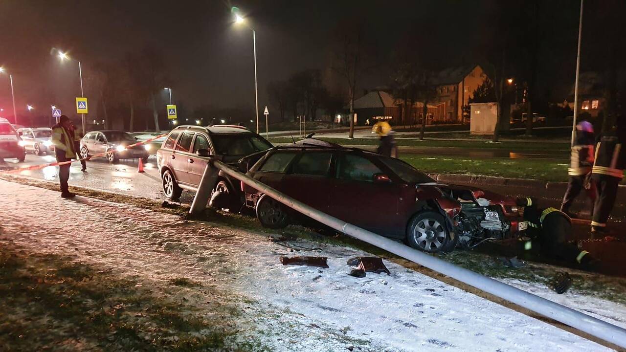 Neblaivaus vairuotojo sukelta avarija Šiaurės prospekte
